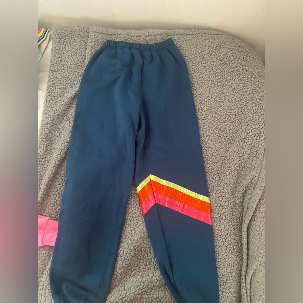 PREPPY SWEATPANTS💜💞💛